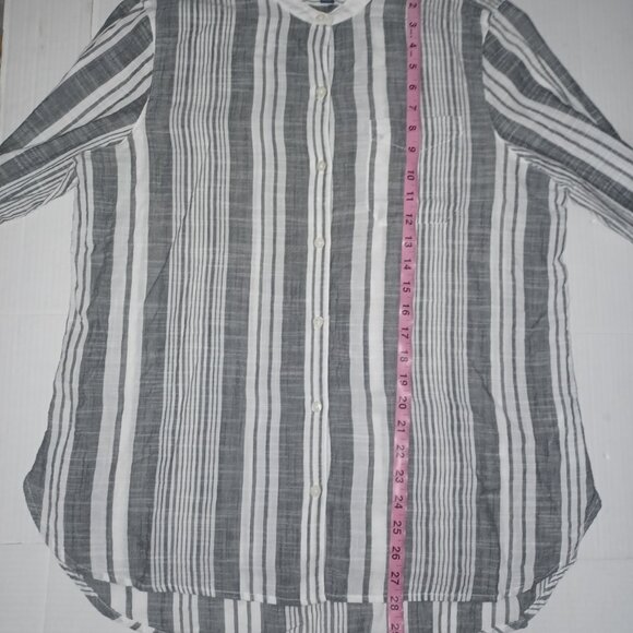CALVIN KLEIN WOMEN'S COTTON SHEER STRIPED ROUND NECK BUTTON UP SHIRT - Picture 5 of 13